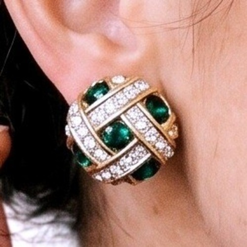 Vintage NOS Sue Ellen Made in England Emerald Green Crystal‎ Clip Earrings